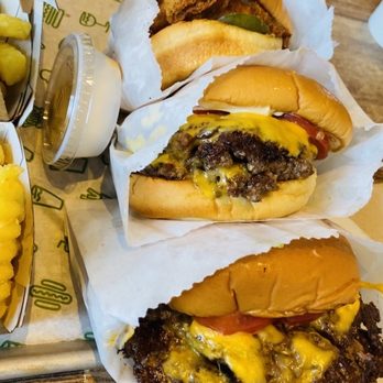 Shake Shack Buckhead - ShackBurger (double) and Chick'n Shack - Burgers Near Me - Atlanta, Georgia Shake Shack Buckhead - ShackBurger (double) and Chick'n Shack - Burgers Near Me - Atlanta, Georgia