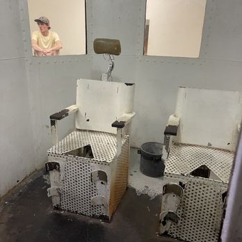 Missouri State Penitentiary Tours - Gas chamber - Tours Near Me - Jefferson City, Missouri