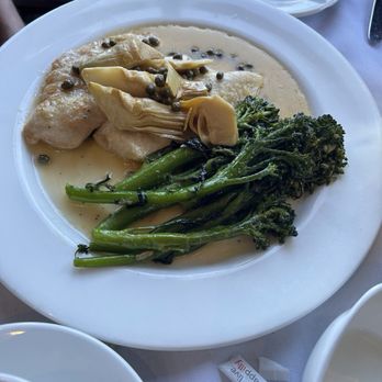 Volare Ristorante - Chicken piccata - Italian Near Me - Wixom, Michigan Volare Ristorante - Chicken piccata - Italian Near Me - Wixom, Michigan