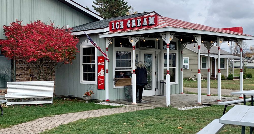 Arcadia Ice House, Arcadia Roadtrippers