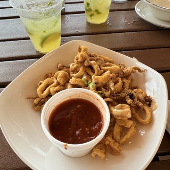Gulf Drive Cafe - Seafood Near Me - Bradenton Beach, Florida