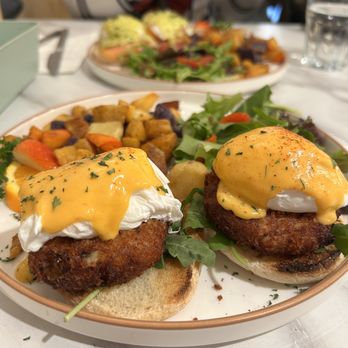 Taste & Glory - crab cake eggs benedict - Breakfast & Brunch Near Me - San Mateo, California Taste & Glory - crab cake eggs benedict - Breakfast & Brunch Near Me - San Mateo, California