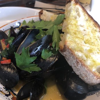 Felice 64 - Cozze al vino Bianco (mussels) - Wine Bars Near Me - New York, New York