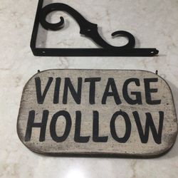 Vintage Hollow