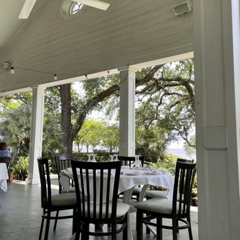 The Chimneys - Dining patio - Cajun/Creole Near Me - Gulfport, Mississippi The Chimneys - Dining patio - Cajun/Creole Near Me - Gulfport, Mississippi