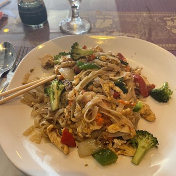 Pilin Thai - Pad Ke Mao, chicken - Thai Near Me - Altamonte Springs, Florida Pilin Thai - Pad Ke Mao, chicken - Thai Near Me - Altamonte Springs, Florida