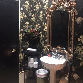 Jasmine Thai Restaurant - Ladies Restroom - Thai Near Me - Tampa, Florida Jasmine Thai Restaurant - Ladies Restroom - Thai Near Me - Tampa, Florida