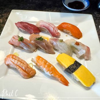 Sushi World - 10 piece Omakase Sushi Lunch $24 - Sushi Bars Near Me - Cypress, California Sushi World - 10 piece Omakase Sushi Lunch $24 - Sushi Bars Near Me - Cypress, California
