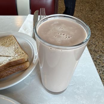 Fountain Diner - Chocolate Milk - Diners Near Me - Hartsdale, New York