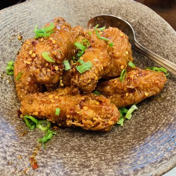 Dumpling Hours - Fried chicken wings. Crispy outside. Delicious! - Dim Sum Near Me - Brentwood, California Dumpling Hours - Fried chicken wings. Crispy outside. Delicious! - Dim Sum Near Me - Brentwood, California