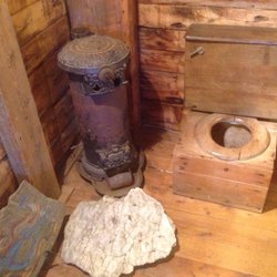 L'Epopée de Capelton - Toilet