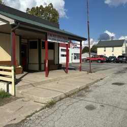 County Line Pizza & Pub - Outside