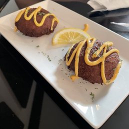 Crab cake appetizer