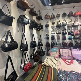 Bling Box - Cosmetics & Beauty Supply Near Me - Brooklyn, New York