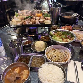 Seoul Belly - Large intestine and samgyupsal combo - Barbeque Near Me - Artesia, California Seoul Belly - Large intestine and samgyupsal combo - Barbeque Near Me - Artesia, California