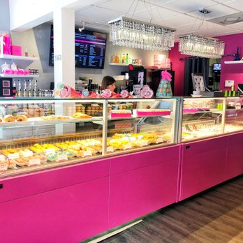 Le Macaron French Pastries - Coffee & Tea Near Me - Jacksonville, Florida