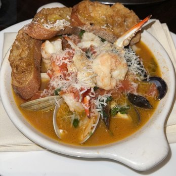 Calabrese - Cioppino di mare - Italian Near Me - Southlake, Texas Calabrese - Cioppino di mare - Italian Near Me - Southlake, Texas