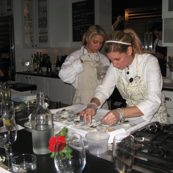 Cook - Top Chef's Jennifer Carroll cooking Valentine's Day dinner at Cook - Cooking Schools Near Me - Philadelphia, Pennsylvania