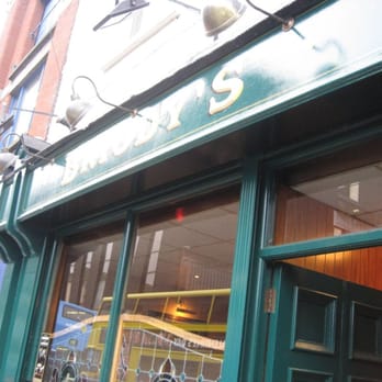 Briodys - Pubs Near Me - Dublin, D