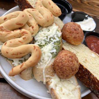 Wild Tomato - Bread Bowl - Pizza Near Me - Fish Creek, Wisconsin Wild Tomato - Bread Bowl - Pizza Near Me - Fish Creek, Wisconsin