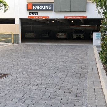 Uptown Boca - Weller Management - Free parking garage - Shopping Centers Near Me - Boca Raton, Florida Uptown Boca - Weller Management - Free parking garage - Shopping Centers Near Me - Boca Raton, Florida