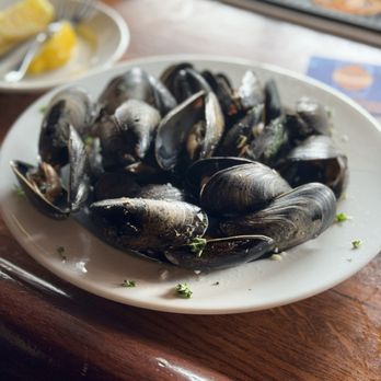 Boston Sail Loft - Steamed Mussels - Bars Near Me - Boston, Massachusetts