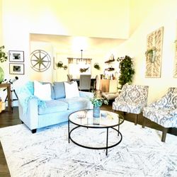 Reina Hancock Home Decorating & Organizing