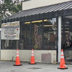 Burks Jewelers - The store information.