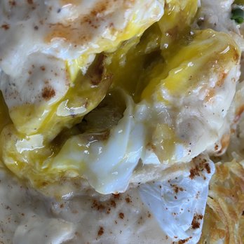 808 Grindz Cafe - Eggs Benedict - Cafes Near Me - Lahaina, Hawaii 808 Grindz Cafe - Eggs Benedict - Cafes Near Me - Lahaina, Hawaii