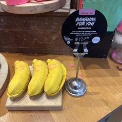 Banana bubble bar