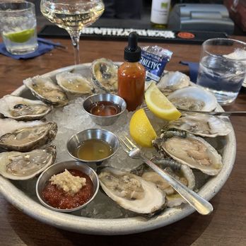 King Street Oyster Bar - Seafood Near Me - Middleburg, Virginia