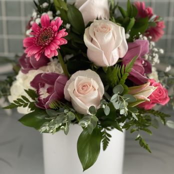 Laguna Beach Florist - Florists Near Me - Laguna Beach, California Laguna Beach Florist - Florists Near Me - Laguna Beach, California