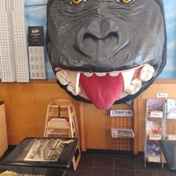 Larry's Giant Subs