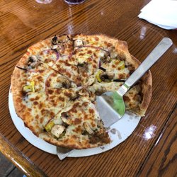 Henry Bobe's Trattoria Italiano - Pizza (Custom- BBQ, mozzarella, anchovies, Bodes sausage, fresh mushroom, red onion, banana pepper)
