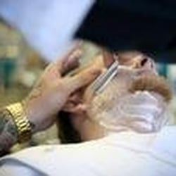 Downtown Barber Shop - Hot Towel Straight Razor Shave