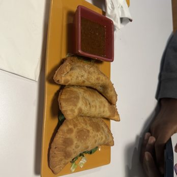 Nailah's kitchen - 3 Piece Fatayas - Senegalese Near Me - Baltimore, Maryland