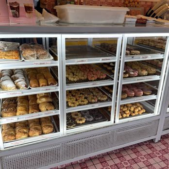 Friendly Donuts - Donuts Near Me - Orange, California Friendly Donuts - Donuts Near Me - Orange, California
