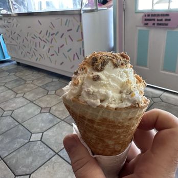 Scoops - Waffle cone ice cream - Ice Cream & Frozen Yogurt Near Me - York, South Carolina Scoops - Waffle cone ice cream - Ice Cream & Frozen Yogurt Near Me - York, South Carolina