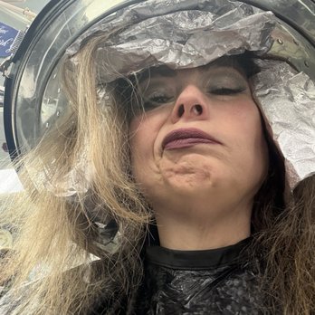 Villa Di Roma Unisex - Hair Salons Near Me - Yonkers, New York Villa Di Roma Unisex - Hair Salons Near Me - Yonkers, New York