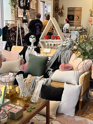 HausWitch Home + Healing by null