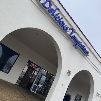 Delicious Temptations - Outside - Sandwiches Near Me - Little Rock, Arkansas