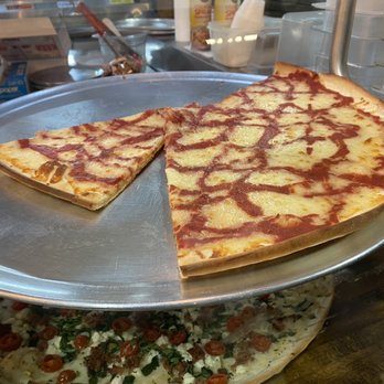 Casero's - 3 cheese pizza - Pizza Near Me - Lemoyne, Pennsylvania Casero's - 3 cheese pizza - Pizza Near Me - Lemoyne, Pennsylvania