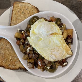 Mr. Stacks Cicero - Made my own skillet - Breakfast & Brunch Near Me - Chicago, Illinois