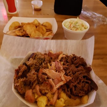 Pulled BBQ Omaha - Meat Trio Mac and Cheese - Caterers Near Me - Omaha, Nebraska