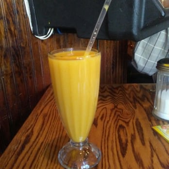Mi Castillo Ecuatoriano - Mango Juice no milk. A must taste. - Latin American Near Me - Brooklyn, New York