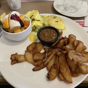 Petinos - Breakfast & Brunch Near Me - Lasalle, Quebec Petinos - Breakfast & Brunch Near Me - Lasalle, Quebec