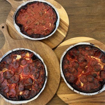 Pequod's Pizza - Pizza Near Me - Chicago, Illinois