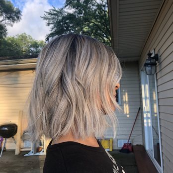 Philip Daniel Salon - Hair color/cut/style with Roberto - Hair Salons Near Me - Bartlett, Illinois
