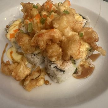 Kuma Sushi - Popcorn Lobster Roll - Sushi Bars Near Me - Bakersfield, California