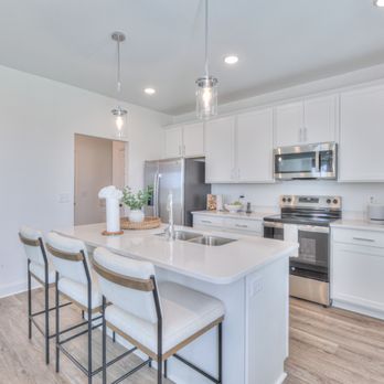 Lakeside Residences - Real Estate Near Me - Madison, Alabama Lakeside Residences - Real Estate Near Me - Madison, Alabama